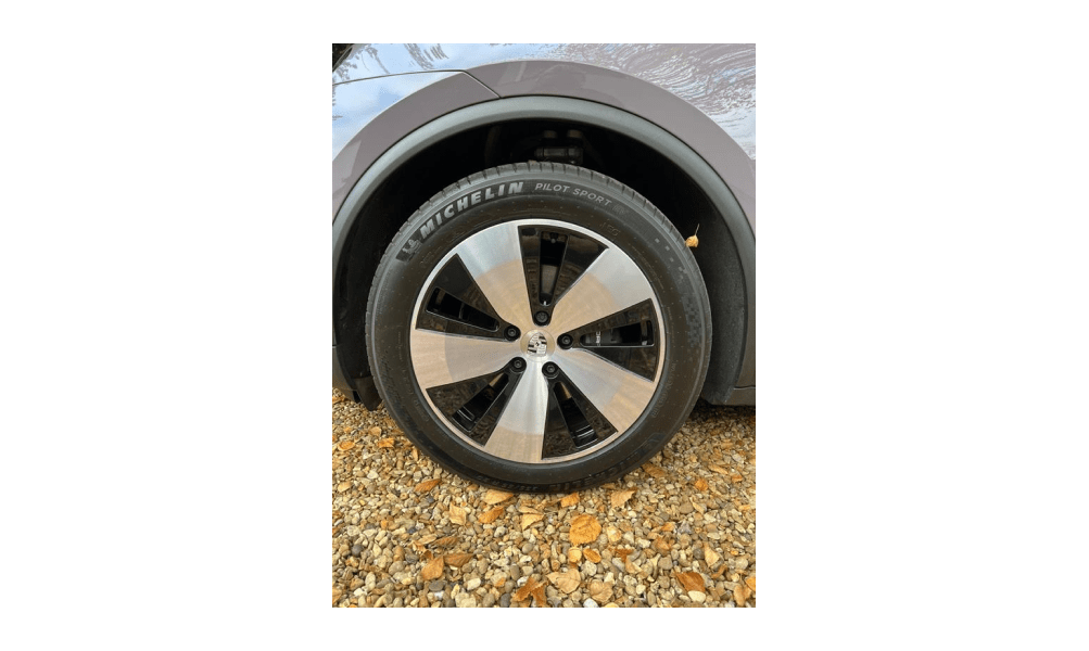 Porsche Macan 4 BTS 2