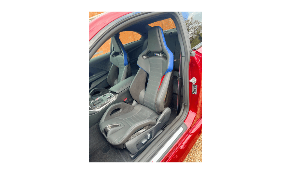Picture of the carbon bucket seats in the BMW M2 Coupé